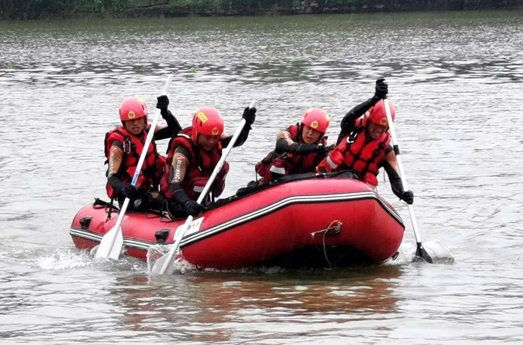 智璟全能橡膠艇：九人載重，無懼嚴(yán)苛水域